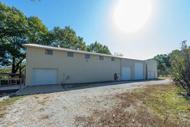 44 Stonemont Road, Blue Eye, MO 65611