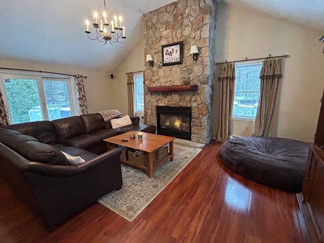 3 Partridge Lane, East Kingston, NH 03827