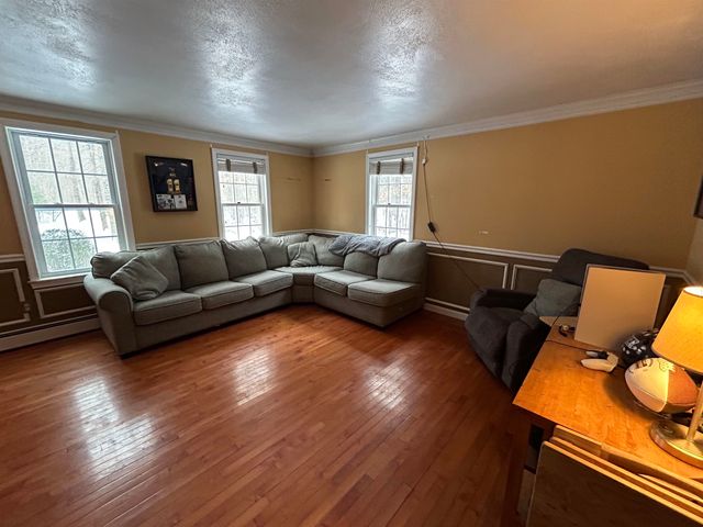 3 Partridge Lane, East Kingston, NH 03827