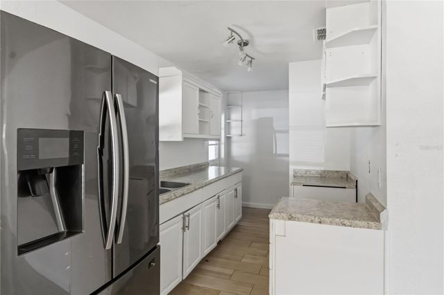 2702 E 98TH AVENUE, Tampa, FL 33612