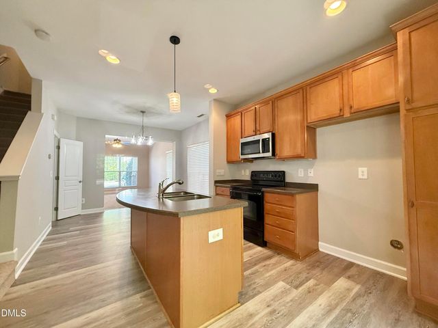 8815 Orchard Grove Way, Raleigh, NC 27612