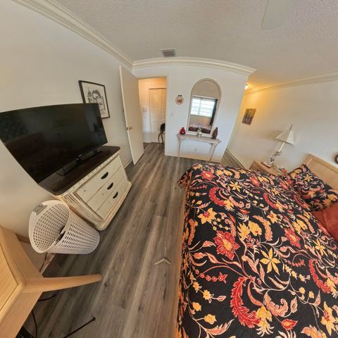 4100 Crystal Lake Drive 209, Pompano Beach, FL 33064