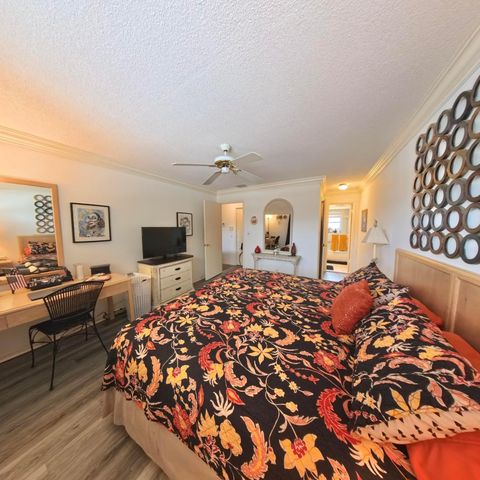 4100 Crystal Lake Drive 209, Pompano Beach, FL 33064