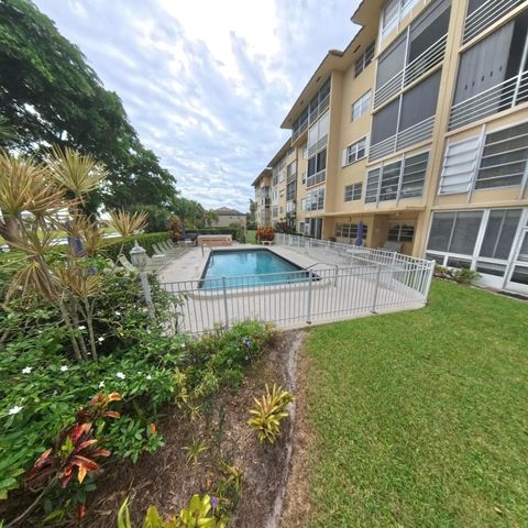 4100 Crystal Lake Drive 209, Pompano Beach, FL 33064