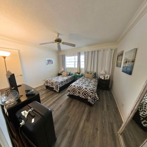 4100 Crystal Lake Drive 209, Pompano Beach, FL 33064