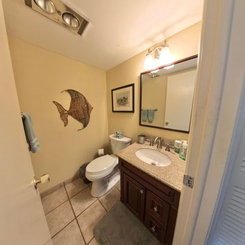 4100 Crystal Lake Drive 209, Pompano Beach, FL 33064