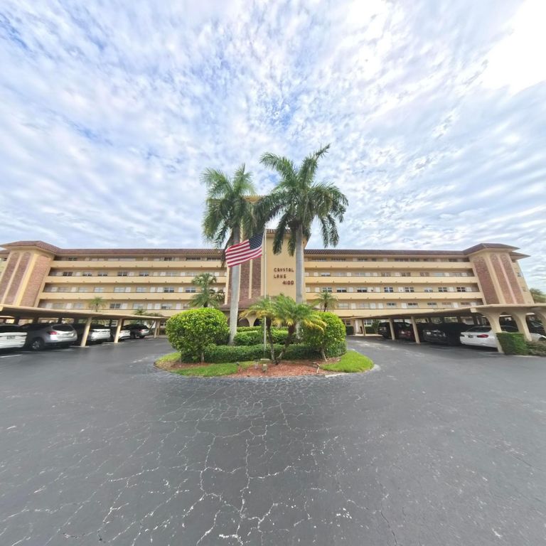4100 Crystal Lake Drive 209, Pompano Beach, FL 33064