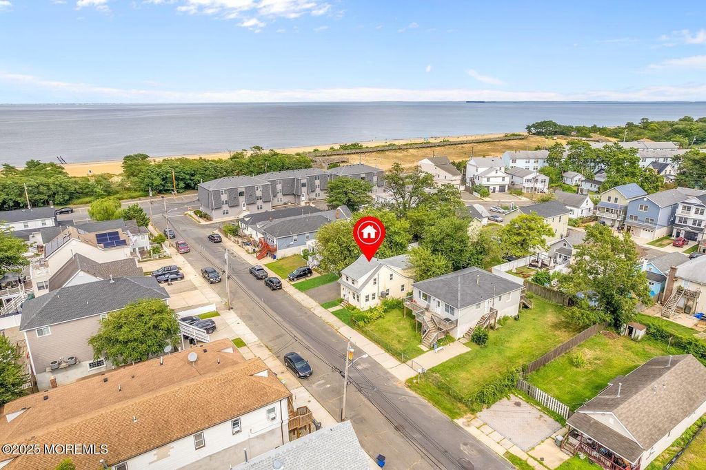 16 Bayview Avenue, Keansburg, NJ 07734