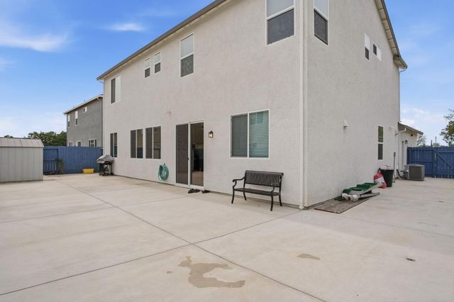 5520 Cora Way, Keyes, CA 95328