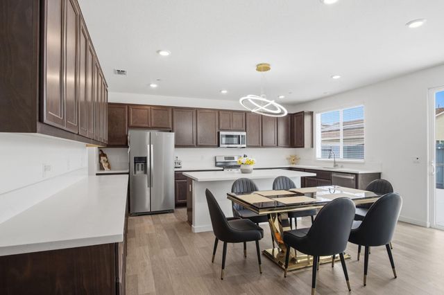 5520 Cora Way, Keyes, CA 95328