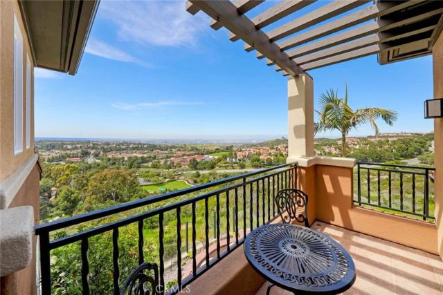 3 Valore Dr, Newport Coast, CA 92657