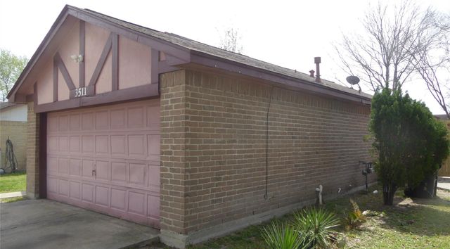 3511 Mattingham Drive, Houston, TX 77066