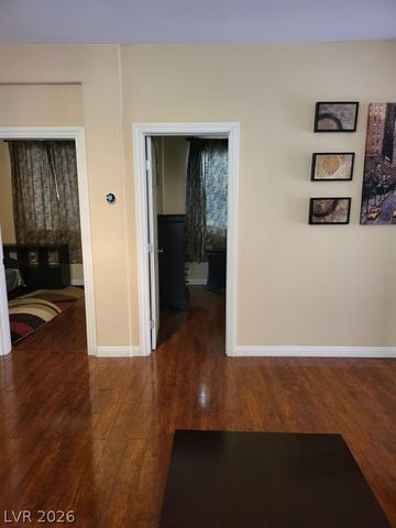 9695 Ridgebluff Avenue, Las Vegas, NV 89148