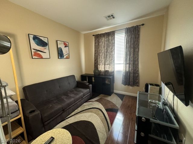 9695 Ridgebluff Avenue, Las Vegas, NV 89148