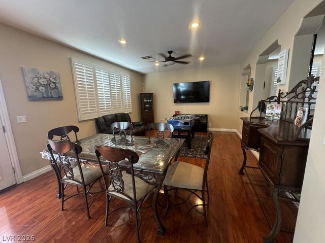 9695 Ridgebluff Avenue, Las Vegas, NV 89148
