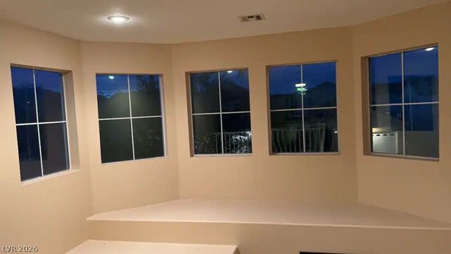 9695 Ridgebluff Avenue, Las Vegas, NV 89148