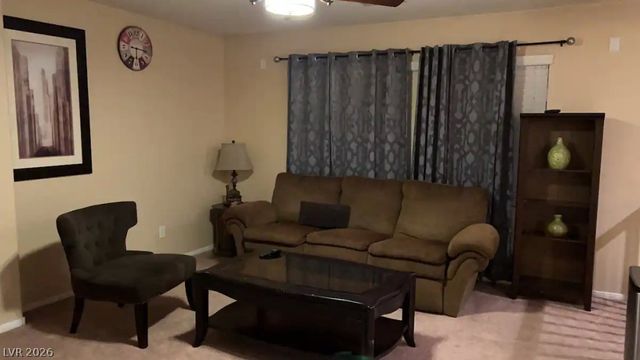 9695 Ridgebluff Avenue, Las Vegas, NV 89148