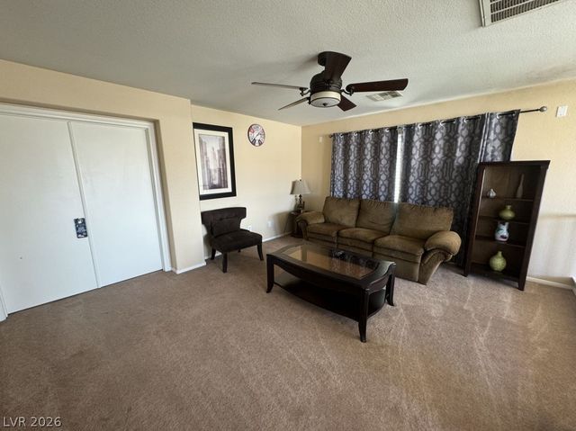 9695 Ridgebluff Avenue, Las Vegas, NV 89148