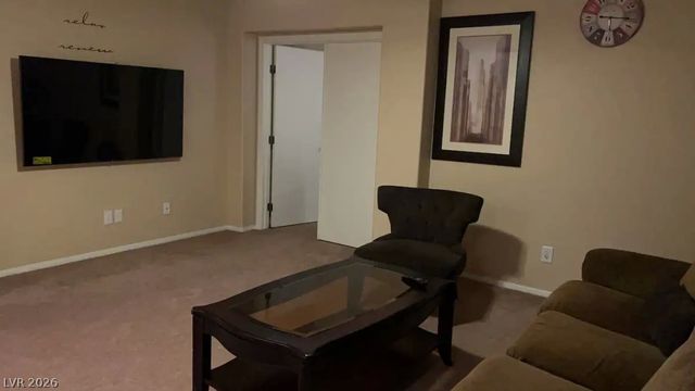 9695 Ridgebluff Avenue, Las Vegas, NV 89148