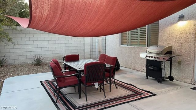 9695 Ridgebluff Avenue, Las Vegas, NV 89148
