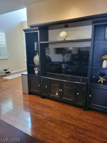 9695 Ridgebluff Avenue, Las Vegas, NV 89148
