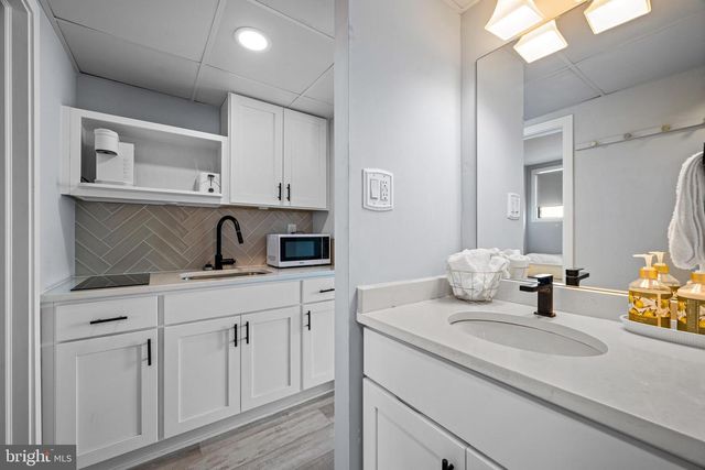 2200 ATLANTIC # 104, North Wildwood, NJ 08260
