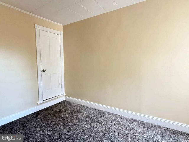 33 LAFAYETTE AVE, Hamilton, NJ 08610