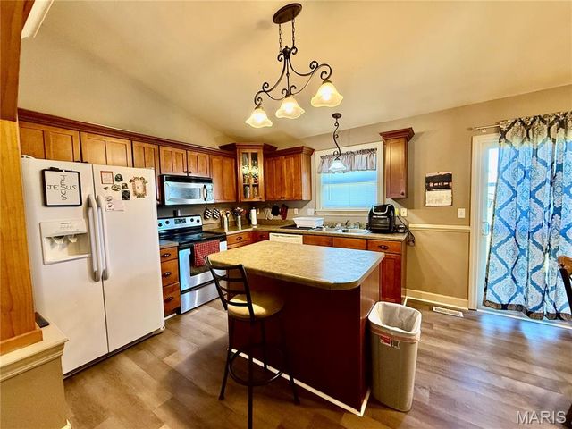 2409 Anthony Steven Court, Warrenton, MO 63383