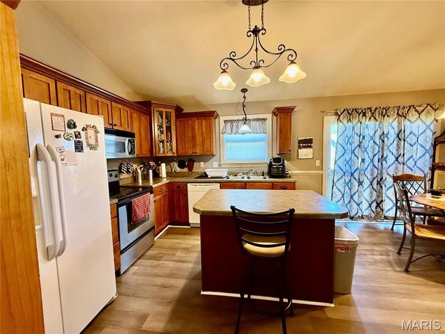 2409 Anthony Steven Court, Warrenton, MO 63383
