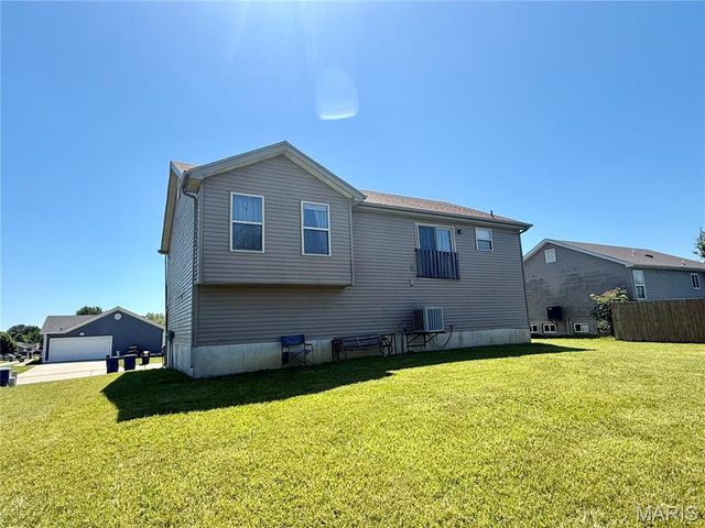 2409 Anthony Steven Court, Warrenton, MO 63383