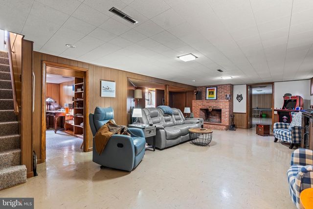 146 HARVEST LANE, Chambersburg, PA 17202