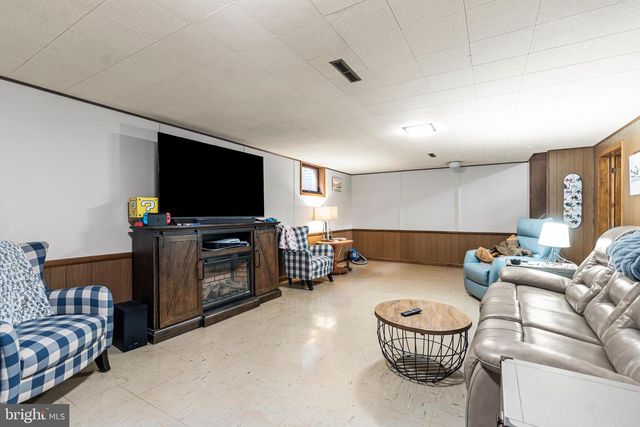 146 HARVEST LANE, Chambersburg, PA 17202