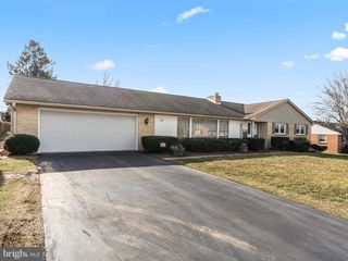 146 HARVEST LANE, Chambersburg, PA 17202