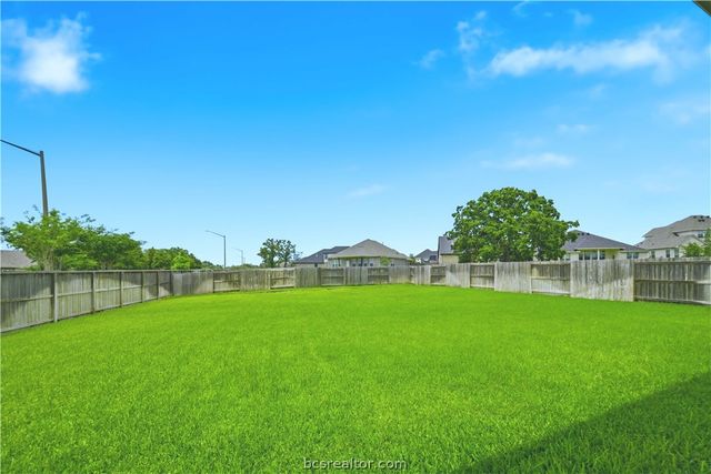 3636 Llano River Drive, College Station, TX 77845