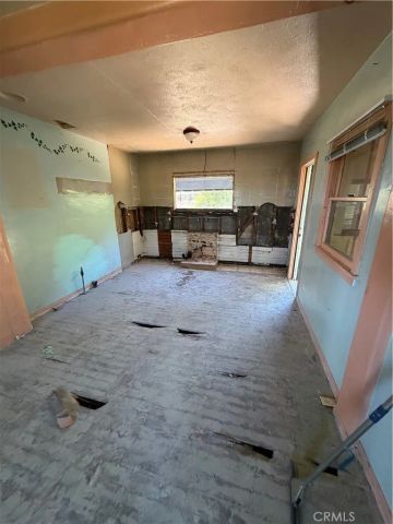 7157 Leota, Canoga Park, CA 91304