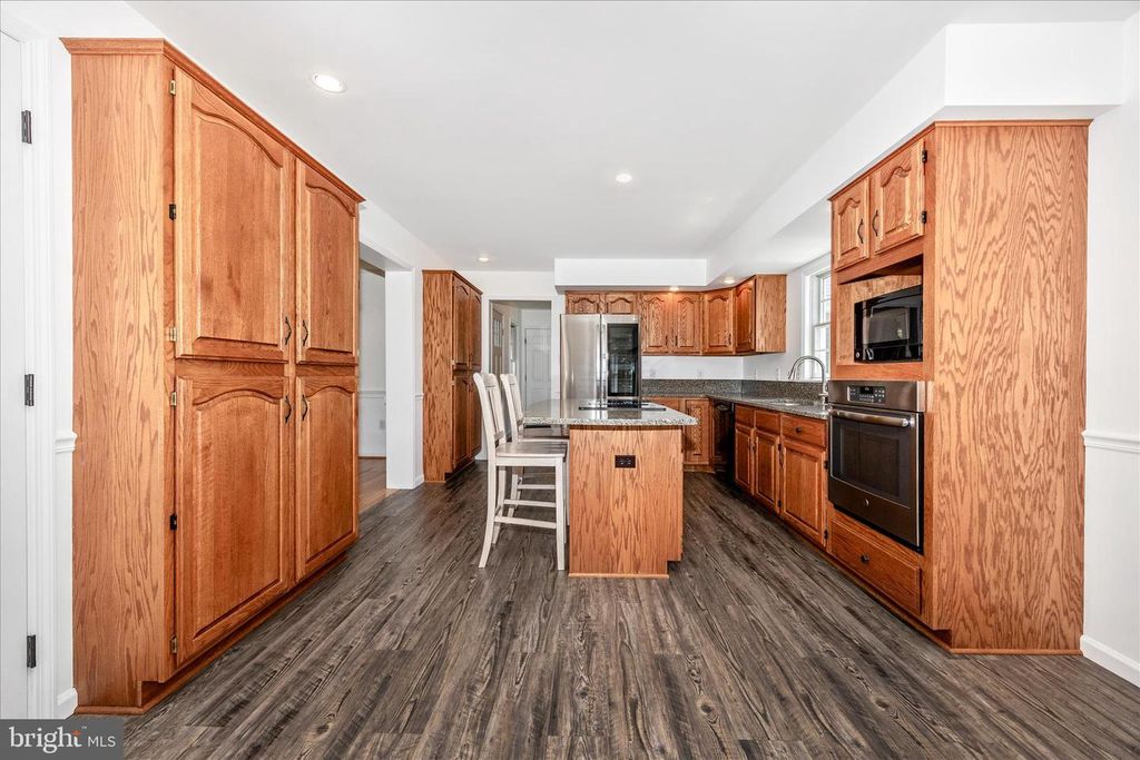 Image 15 of property listing at 5955 OLAND RD, Adamstown, MD 21710