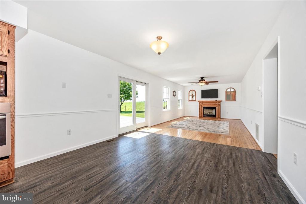 Image 16 of property listing at 5955 OLAND RD, Adamstown, MD 21710