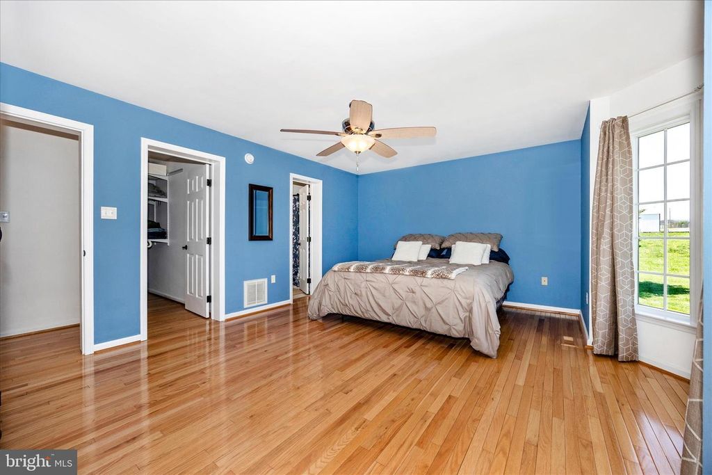 Image 21 of property listing at 5955 OLAND RD, Adamstown, MD 21710