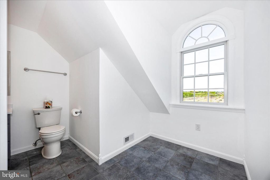 Image 34 of property listing at 5955 OLAND RD, Adamstown, MD 21710