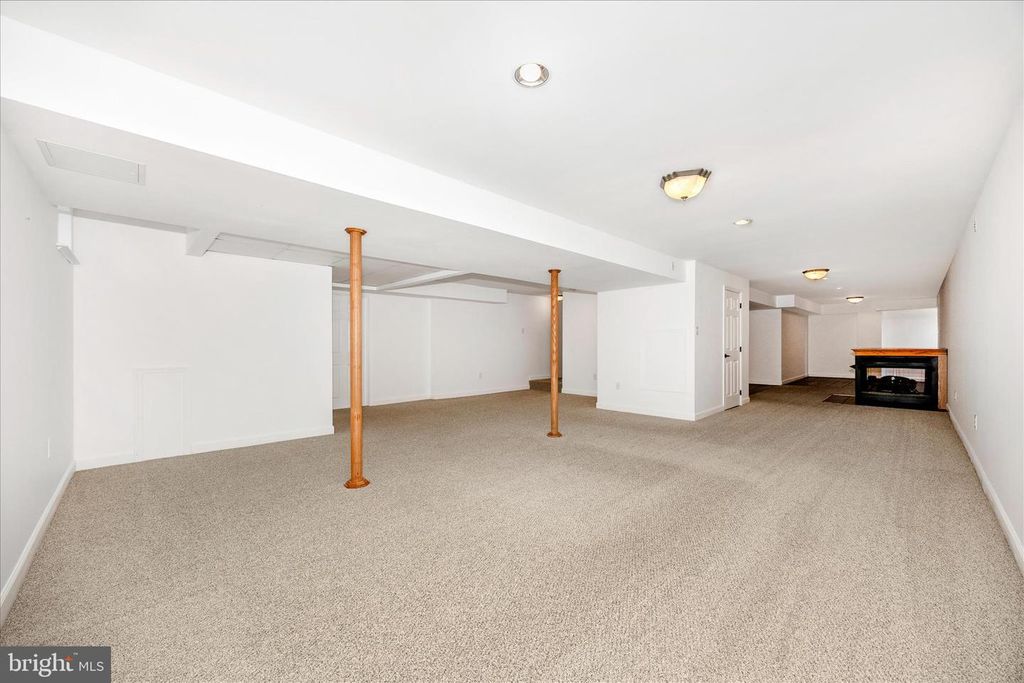 Image 38 of property listing at 5955 OLAND RD, Adamstown, MD 21710