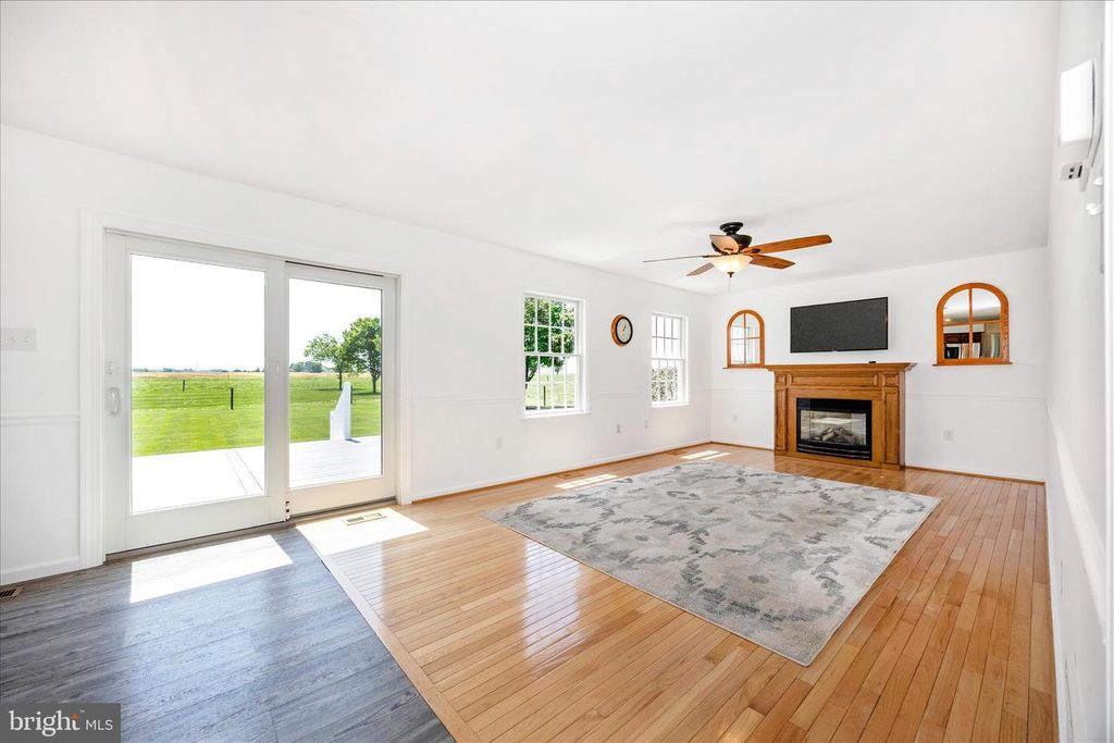 Image 8 of property listing at 5955 OLAND RD, Adamstown, MD 21710