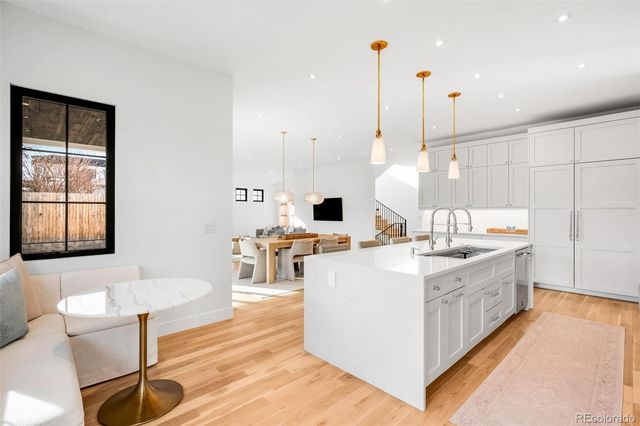 2900 S Madison Street, Denver, CO 80210