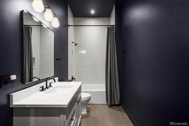 2900 S Madison Street, Denver, CO 80210