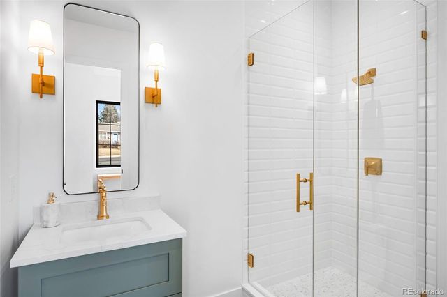 2900 S Madison Street, Denver, CO 80210