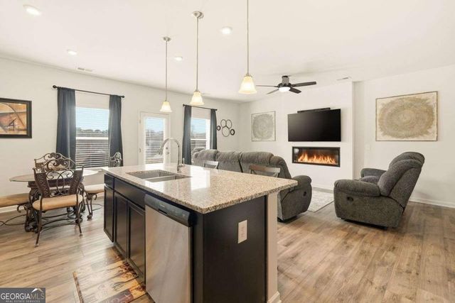 37 Felton Walk SE, Cartersville, GA 30120