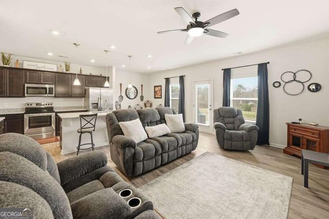 37 Felton Walk SE, Cartersville, GA 30120