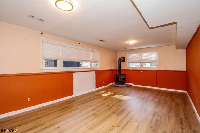 74 Newman St, Metuchen Boro, NJ 08840