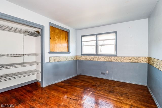 74 Newman St, Metuchen Boro, NJ 08840