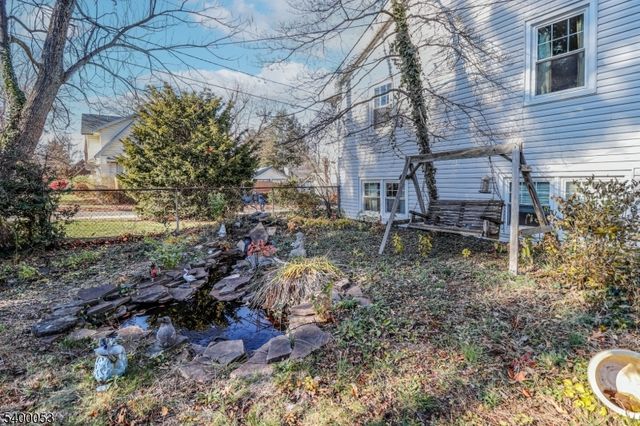 74 Newman St, Metuchen Boro, NJ 08840