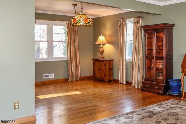 74 Newman St, Metuchen Boro, NJ 08840